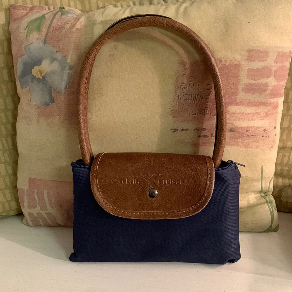 Celebrity Cruises Small Tote - Picture 1 of 4